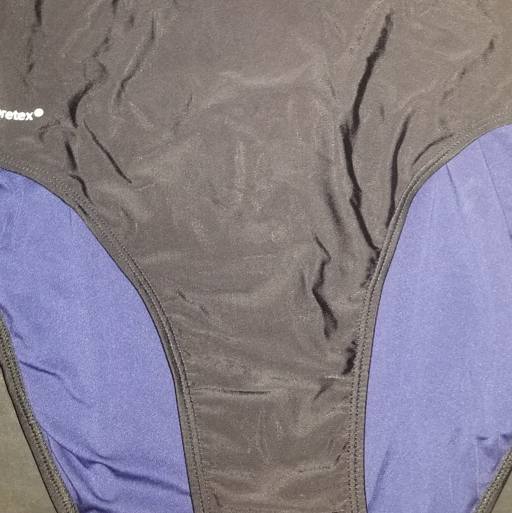 Swimsuit - Picture 3 of 3